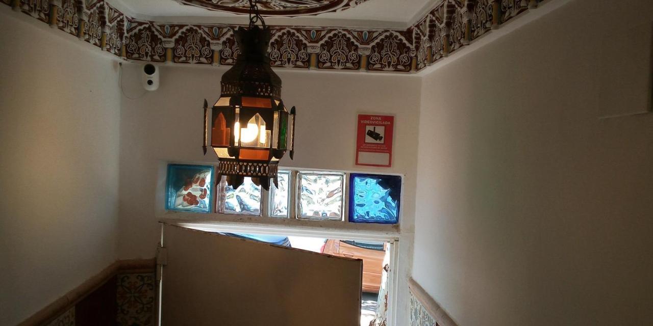 Casa Marhaba - Welcome เซบีญา ภายนอก รูปภาพ