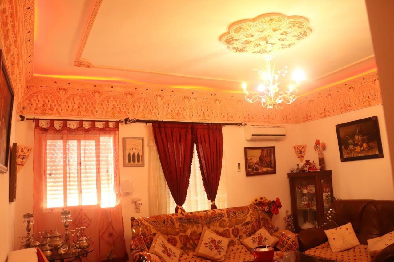 Casa Marhaba - Welcome เซบีญา ภายนอก รูปภาพ
